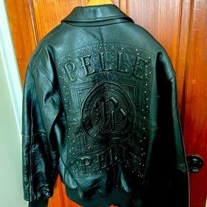 Like new Pelle Pelle Leather from the early 2000’s